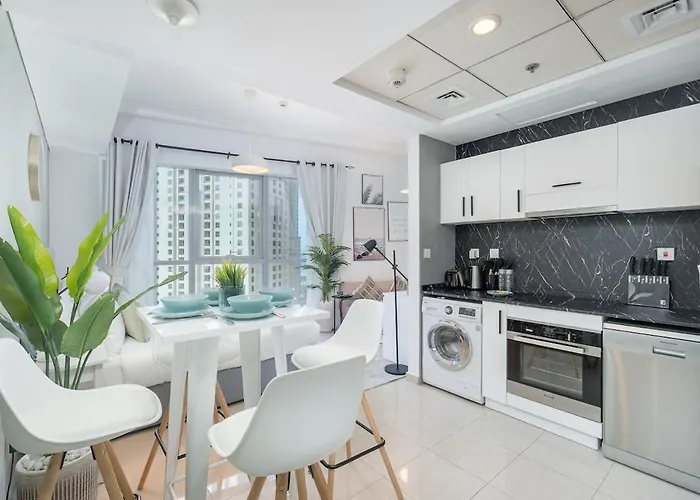 Charming Studio Apartment, With Easy Beach Access In Dubai Marina