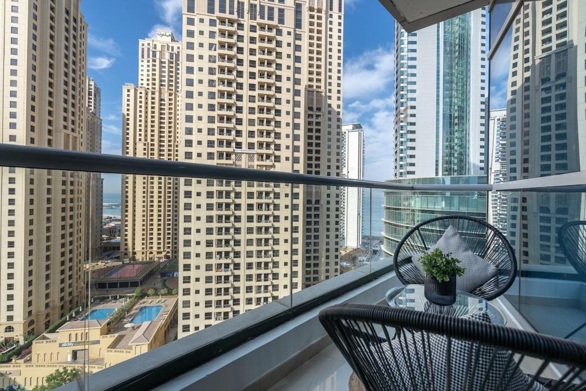 Charming Studio Apartment, With Easy Beach Access In Marina Apartment *